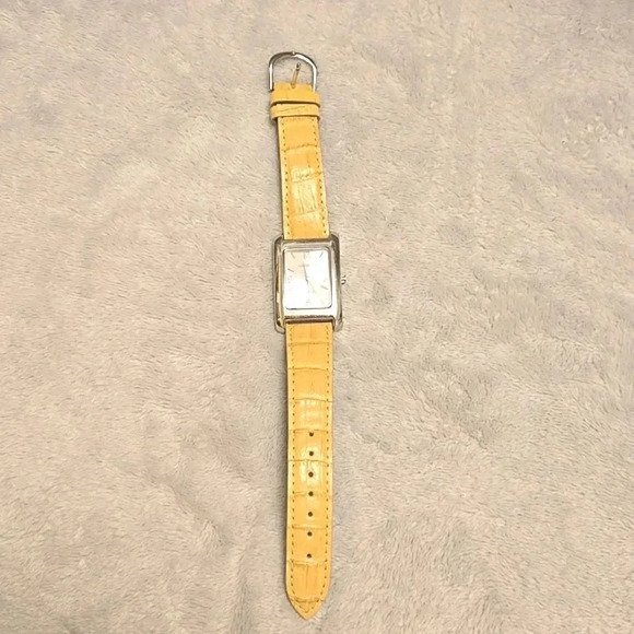 Charter Club women watch yellow - Picture 6 of 8